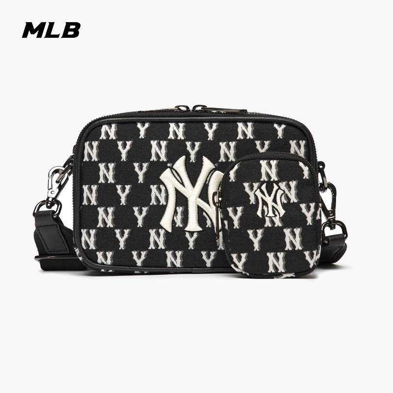 【MLB官方22新款】22新款老花满印运动款相机包-卡其色/黑色/蓝色3ACRS02